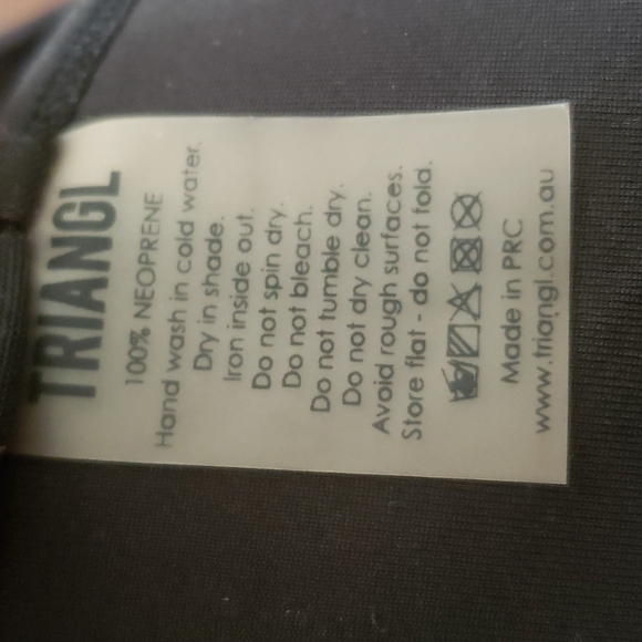 Triangl 2 Piece Swimsuit Set - Picture 10 of 12